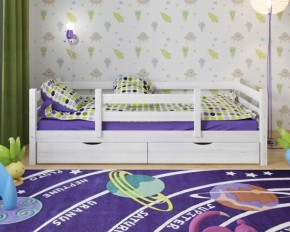 Детская кровать из массива березы Соня-5 (Белый/Лак) в Сургуте - surgut.ok-mebel.com | фото