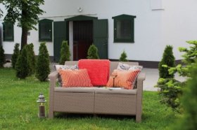 Диван пластиковый Корфу (Corfu love seat) капучино - песок в Сургуте - surgut.ok-mebel.com | фото 3