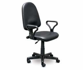 Кресло офисное Престиж+ (черный кожзам PV-1) г/п 140/ПВМ/ гольф в Сургуте - surgut.ok-mebel.com | фото 1