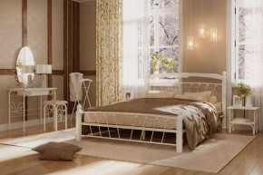 Кровать "Муза 1" КМД10  БЕЛАЯ (1600*2000) (ножки-белые) с коваными изделиями в Сургуте - surgut.ok-mebel.com | фото